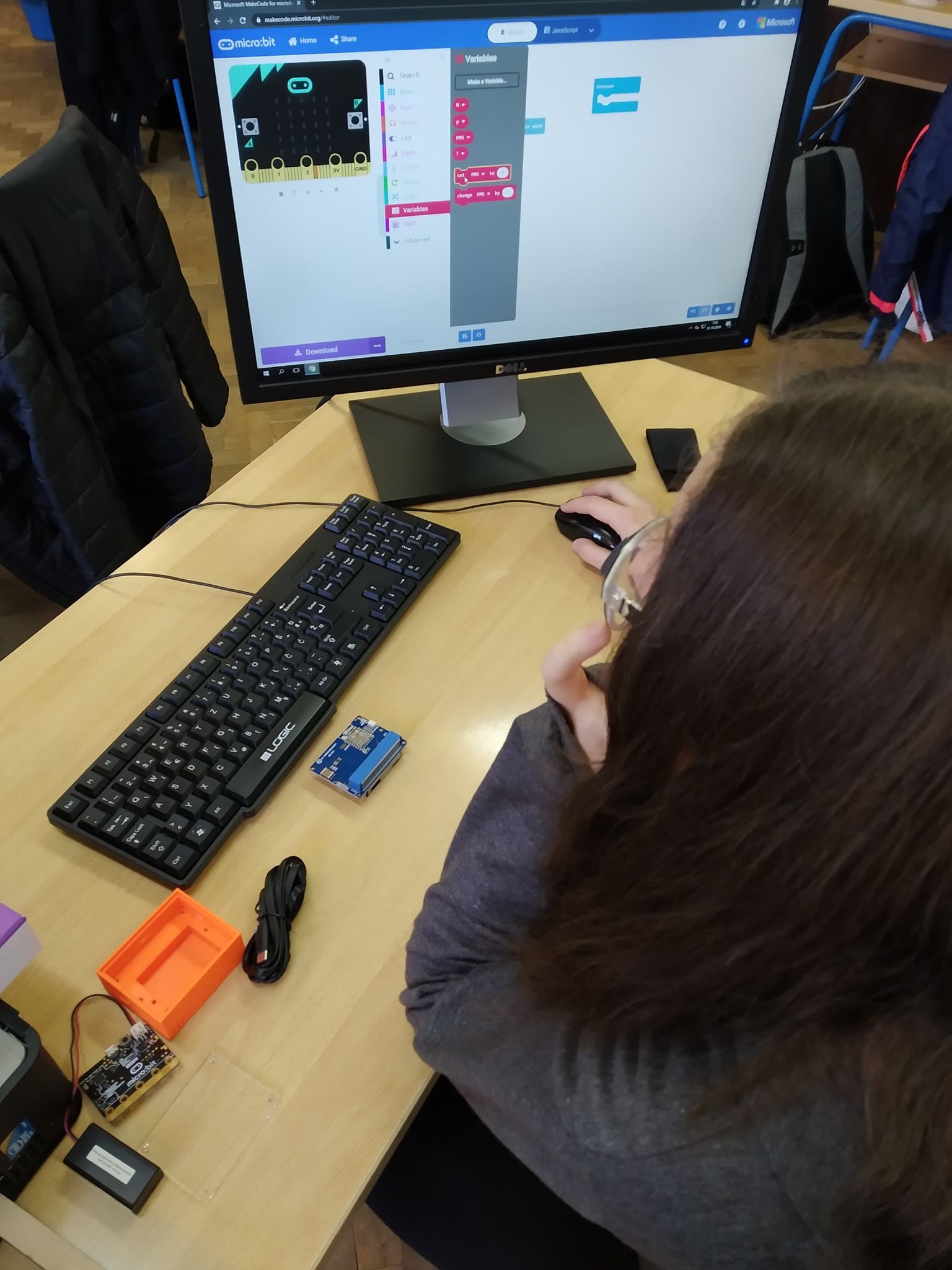 Planet zemlja i micro:bit